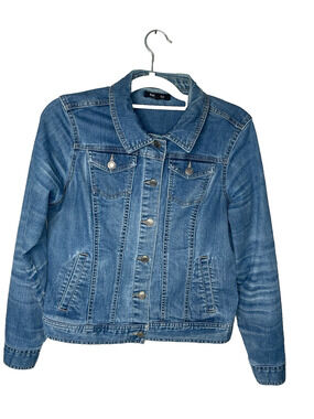 Distressed Relativity Womens Medium Denim Jean Jacket Light Wash Button Front